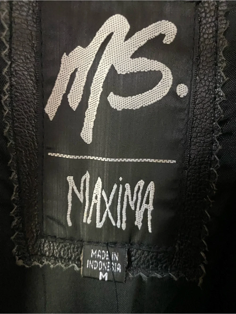 Maxima Black Leather Belted Moto Jacket size M pristine like new condition